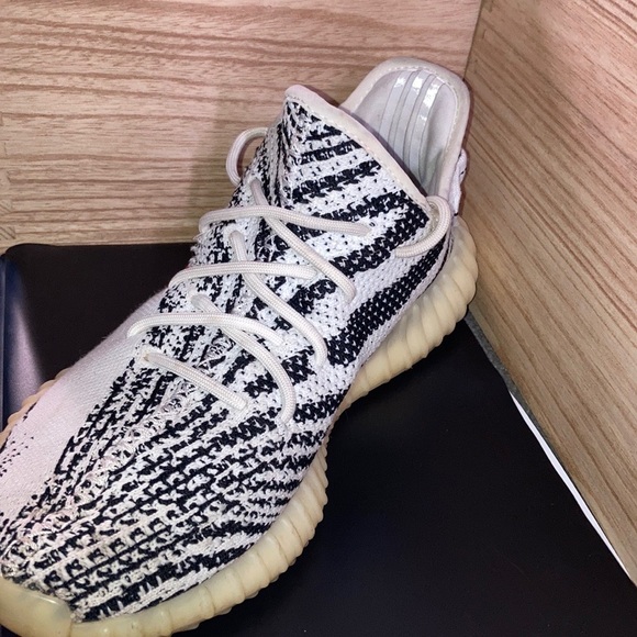 Yeezy v2 zebras - Picture 3 of 6